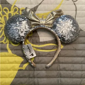 NWOT Disney Parks Castle Jewel Minnie Mouse ear headband silver sequins gold bow thumbnail 2