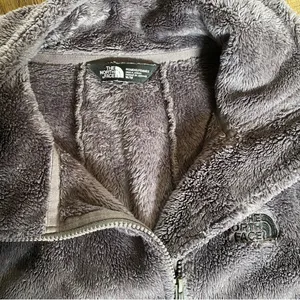 Zip up gray north face thumbnail 2
