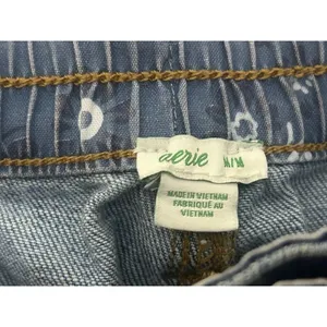Aerie Daydream Denim Shorts Women M Blue Wash Distressed Cutoff Elastic Waist thumbnail 7