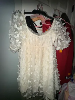 Dress thumbnail 1
