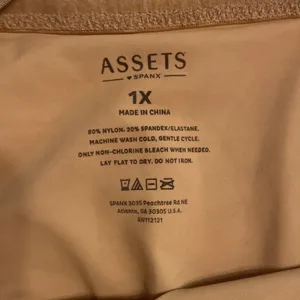 ASSET BY SPANX SIZE 1X Shape wear length28” excellent condition thumbnail 11