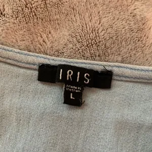 Iris Women Light Wash Denim Look Crop Top Tank Scoop Neck ISET015-T‎ Size Large thumbnail 4