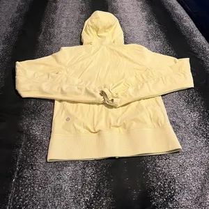 Womens sz4 Lululemon Street to Studio Jacket Mellow Lemon Yellow Full Zip thumbnail 2