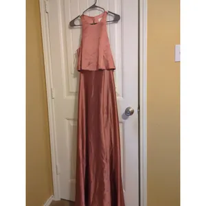 Revelry Wren Satin Fitted High Neck A-line Bridesmaid Dress 6 Desert Rose thumbnail 3