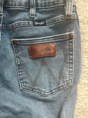 Wrangler Jeans Bootcut Women’s Retro High-Rise Premium Trouser thumbnail 4