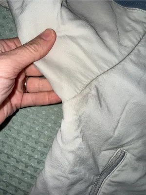 Patagonia R1 full-zip jacket size M thumbnail 2