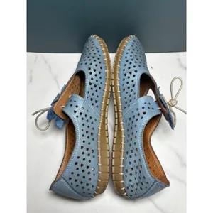 Spring Step Frieda Blue Leather Perforated Flower Loafers Flats Size 39 thumbnail 3