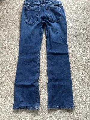 Wrangler Women’s Boot Cut Jeans in Dark Blue Denim thumbnail 3