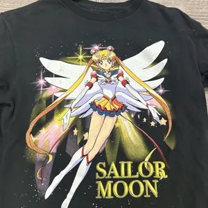 Sailor Moon Hot Topic T-Shirt thumbnail 2