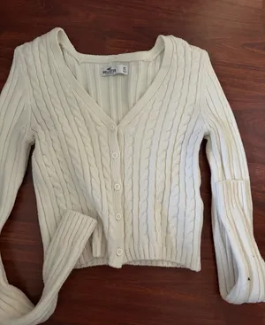 Hollister Sweater Top Crop thumbnail 1