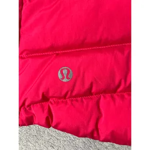 Lululemon Fluffed Up Goose Down Quilted Puffer Vest Running Vest Hot Pink S 10 thumbnail 5