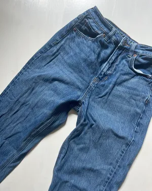 American Eagle mom jeans thumbnail 1