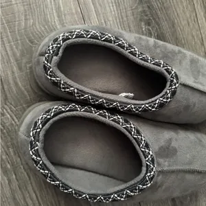 Sonoma Gray Cozy Slip-On Indoor Slippers thumbnail 4