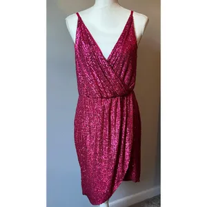 Trina Turk Designer Party Mini Dress Hot Pink Sequin Sexy Date Night Size 8 thumbnail 2