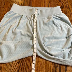 Nike Everyday Modern High-Waisted Woven Velour Grid Joggers Light Blue Size L thumbnail 3