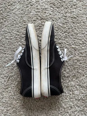 Vans Black Canvas Low-Top Sneakers with White Laces thumbnail 4