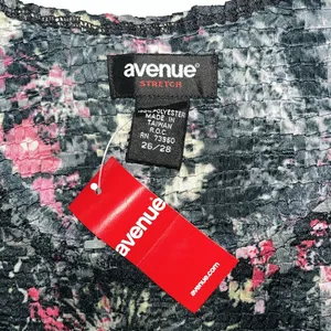Avenue Stretch NWT 26/28 Abstract Floral Print Crinkle Stretchy Tank Top Blouse thumbnail 4