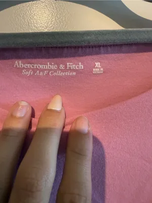 Abercrombie & Fitch Slim Long-Sleeve Crewneck Top in Dusty Rose thumbnail 3