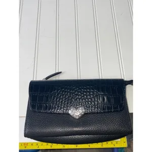 Brighton Black Leather Convertible Crossbody Wallet Croc Heart No Strap thumbnail 13