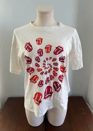 Kiss t shirt small thumbnail 1