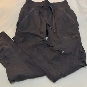 Lululemon, Gray Jogger Pants thumbnail 2