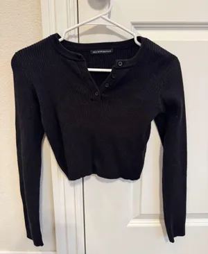 Brandy Melville Button-Up Cropped sweater thumbnail 1