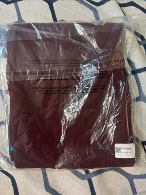 Figs Women’s Kade Cargo Scrub Pant in Burgundy size S/P thumbnail 6