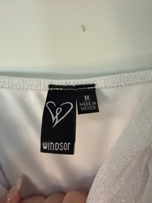 Windsor White Sparkly Homecoming Winter Formal Dress M thumbnail 4