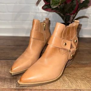 Vince Camuto Berindal Tan Leather Heeled Ankle Booties thumbnail 3