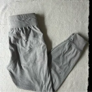 Lululemon Gray Jogger Sweatpants thumbnail 3