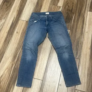 Hudson cropped jeans thumbnail 2
