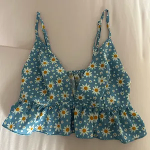 Shein Crop Top thumbnail 2