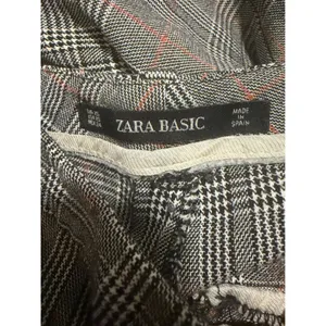 Zara Basic Womens Plaid Tapered Trousers Grey Glen Check Red‎ Side Stripe XS thumbnail 6