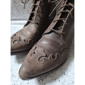 Harris Hawk Details Boots Leather Embossed Western Ankle Women Size 6.5 Spanish thumbnail 5