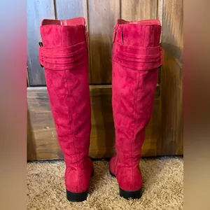 Red Suede Knee thumbnail 4