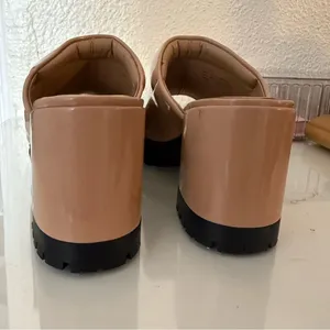 AEROSOLES ECHO platform sandals Women's Glossy Tan Mules size 7 thumbnail 4