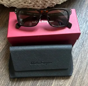 Salvatore Ferragamo SF1039S Sunglasses thumbnail 1