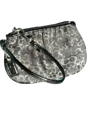 Coach Metallic Silver Black Optic Lurex Wristlet F43363 thumbnail 3