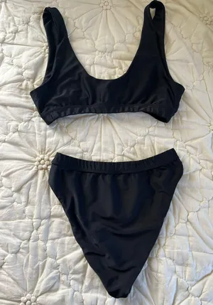 Black High Waisted Bikini Size M thumbnail 4
