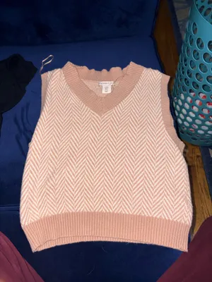 Sincerely Jules tan and white sweater vest  thumbnail 2