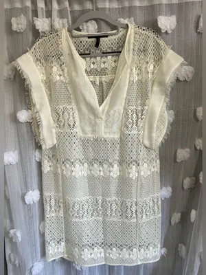 BCBG Maxazria Cream Lace V-Neck Short Sleeve Women's cover up thumbnail 1
