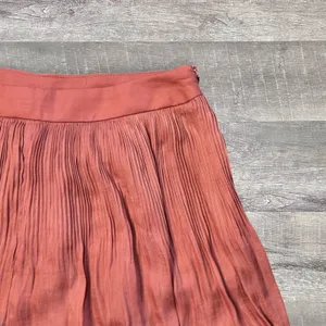 ee:some NEW Mini Pleated High Waisted Dress Short Womens S Coral Romantic Flowy thumbnail 3