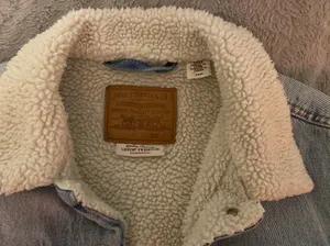 Levi's Sherpa-Lined Denim Trucker Jacket thumbnail 2