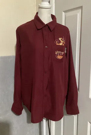 Disney Tigger Show Off Embroidered Burgundy Button Up Shirt Women's Medium thumbnail 1
