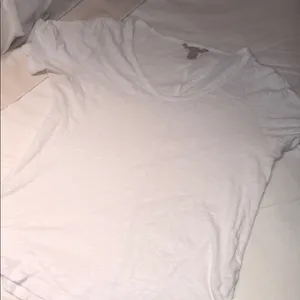 White v neck tee medium thumbnail 1