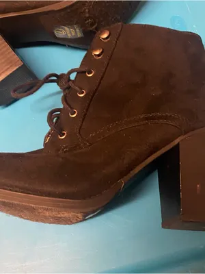 Soda Size 7 Womens Black Lace Up Ankle Boots Booties 3” Scuffed Heels thumbnail 2