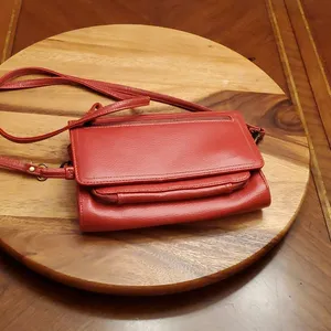 BUXTON RED CROSS BODY BAG thumbnail 4