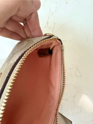 NWOT Coach Canvas/Leather Wristlet Wallet With Signature Logo Gold Hardware thumbnail 6