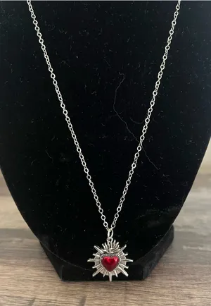 Silver Sacred Heart Pendant 18”Necklace NWT thumbnail 1