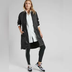 Athleta Summit Insulated Parka Coat in‎ Black Size Small thumbnail 3